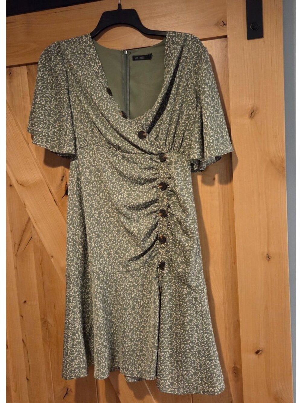 Mikarose Button Ruched Dress Sz M Knee Flutter Sleeve Green Floral Peasant lined